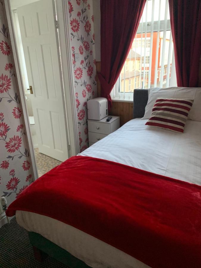 Bed and Breakfast Kingscliff à Blackpool Extérieur photo